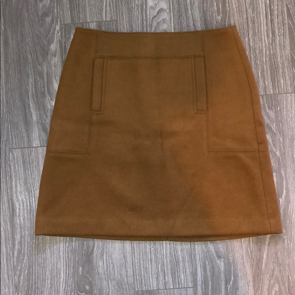 Loft skirt never worn!